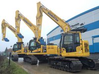 excavator hire uk