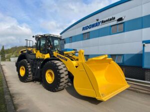 Komatsu WA470 hire