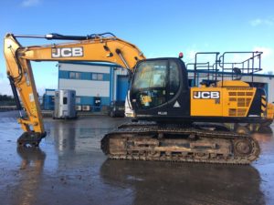 JCB JS220 25251 a