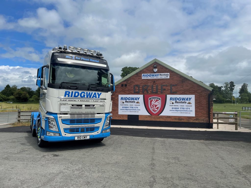 Plant Hire Company Sponsors Oswestry Rugby Club