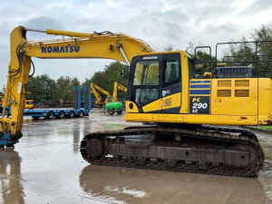 Komatsu thirty ton excavator for sale