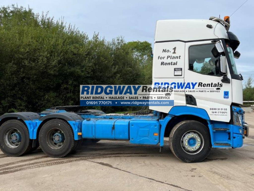 Renault C520 double drive tractor unit for sale