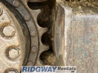 Komatsu PC210LC-11 tracks